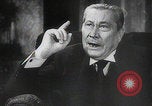 Immagine di Falò della Gioventù Hitleriana Germania, 1945, secondo 25 filmato di repertorio 65675080818