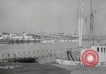 Immagine di Scambio di prigionieri tra alleati e nazisti tedeschi Francia, 1945, secondo 8 filmato di repertorio 65675080820