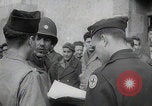 Immagine di Scambio di prigionieri tra alleati e nazisti tedeschi Francia, 1945, secondo 11 filmato di repertorio 65675080820