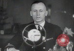 Immagine di Scambio di prigionieri tra alleati e nazisti tedeschi Francia, 1945, secondo 58 filmato di repertorio 65675080820