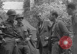 Standbild entflohene Piloten der US-Armee Italien, 1944, aus Sekunde 3 historischem Filmmaterial Videoclip 65675080866