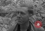 Standbild entflohene Piloten der US-Armee Italien, 1944, aus Sekunde 38 historischem Filmmaterial Videoclip 65675080866