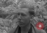 Standbild entflohene Piloten der US-Armee Italien, 1944, aus Sekunde 40 historischem Filmmaterial Videoclip 65675080866