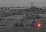Image L'armée américaine sécurise le secteur Easy Red Normandie, France, 1944, de la seconde 5 séquences d'archives historiques vidéo 65675080935