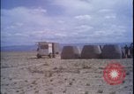Image préparatifs de lancement du traîneau à fusée New Mexico United States USA, 1960, de la seconde 5 séquences d'archives historiques vidéo 65675080961