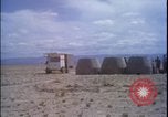 Image préparatifs de lancement du traîneau à fusée New Mexico United States USA, 1960, de la seconde 6 séquences d'archives historiques vidéo 65675080961