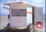 Image préparatifs de lancement du traîneau à fusée New Mexico United States USA, 1960, de la seconde 9 séquences d'archives historiques vidéo 65675080961
