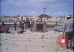 Image préparatifs de lancement du traîneau à fusée New Mexico United States USA, 1960, de la seconde 19 séquences d'archives historiques vidéo 65675080961