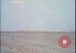 Image Essai de traîneau à fusée pour chimpanzés New Mexico United States USA, 1960, de la seconde 58 séquences d'archives historiques vidéo 65675080962