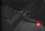 Image Attaque par mitrailleuse sur un train Europe, 1944, de la seconde 6 séquences d'archives historiques vidéo 65675080964