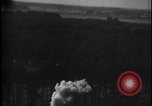 Image Attaque par mitrailleuse sur un train Europe, 1944, de la seconde 31 séquences d'archives historiques vidéo 65675080964