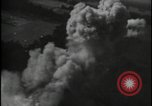 Image Attaque par mitrailleuse sur un train Europe, 1944, de la seconde 42 séquences d'archives historiques vidéo 65675080964