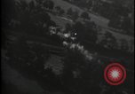 Image Attaque par mitrailleuse sur un train Europe, 1944, de la seconde 52 séquences d'archives historiques vidéo 65675080964