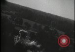 Image Attaque par mitrailleuse sur un train Europe, 1944, de la seconde 54 séquences d'archives historiques vidéo 65675080964