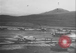 Standbild B-24-Bomber kehren vom Einsatz zurück Aleutian Islands Alaska USA, 1942, aus Sekunde 37 historischem Filmmaterial Videoclip 65675080981